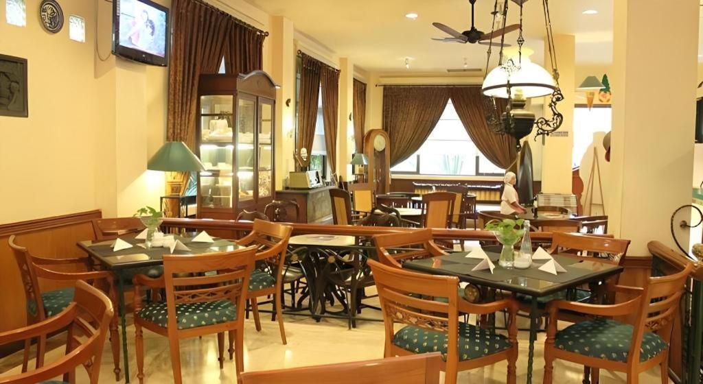 Narita Classic Hotel Σουραμπάγια Εξωτερικό φωτογραφία
