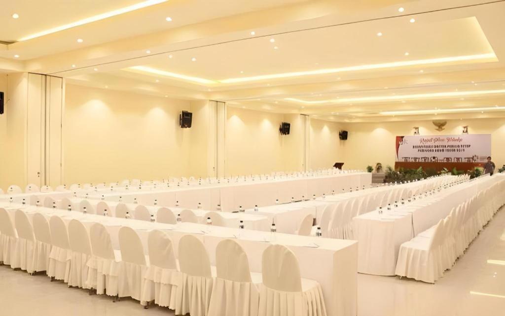 Narita Classic Hotel Σουραμπάγια Εξωτερικό φωτογραφία