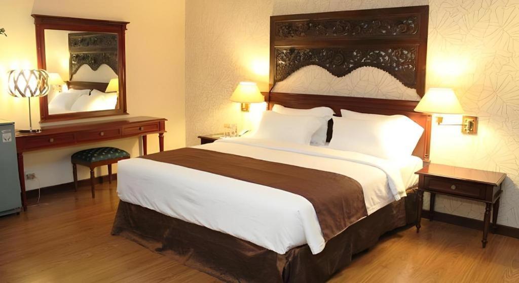 Narita Classic Hotel Σουραμπάγια Εξωτερικό φωτογραφία